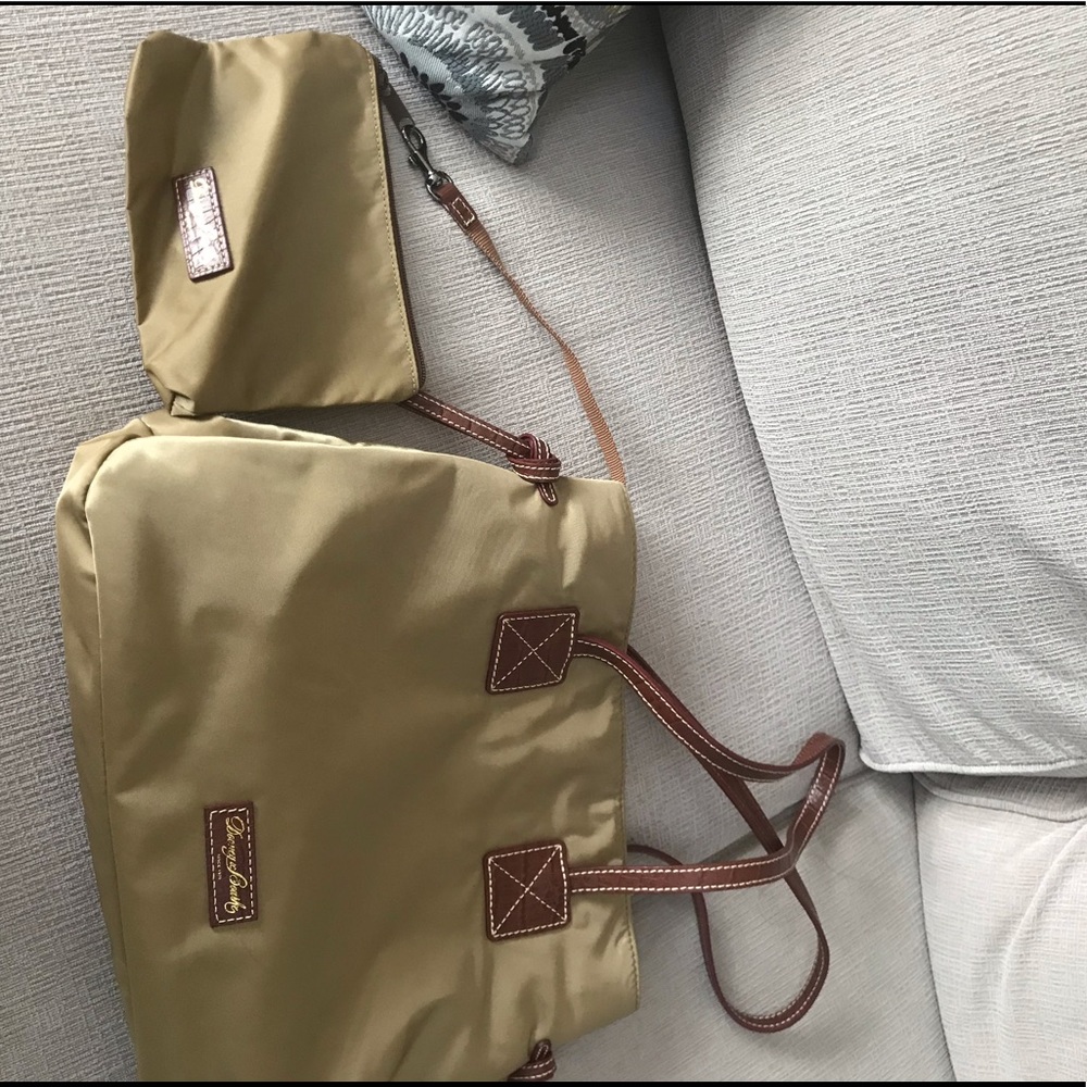Dooney & Bourke nylon tote/handbag